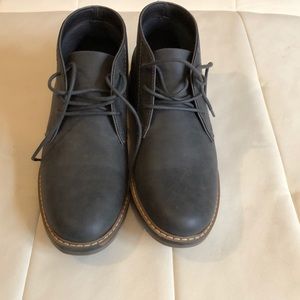 Grey ankle boots they are 10 1/2 only worn 3 time